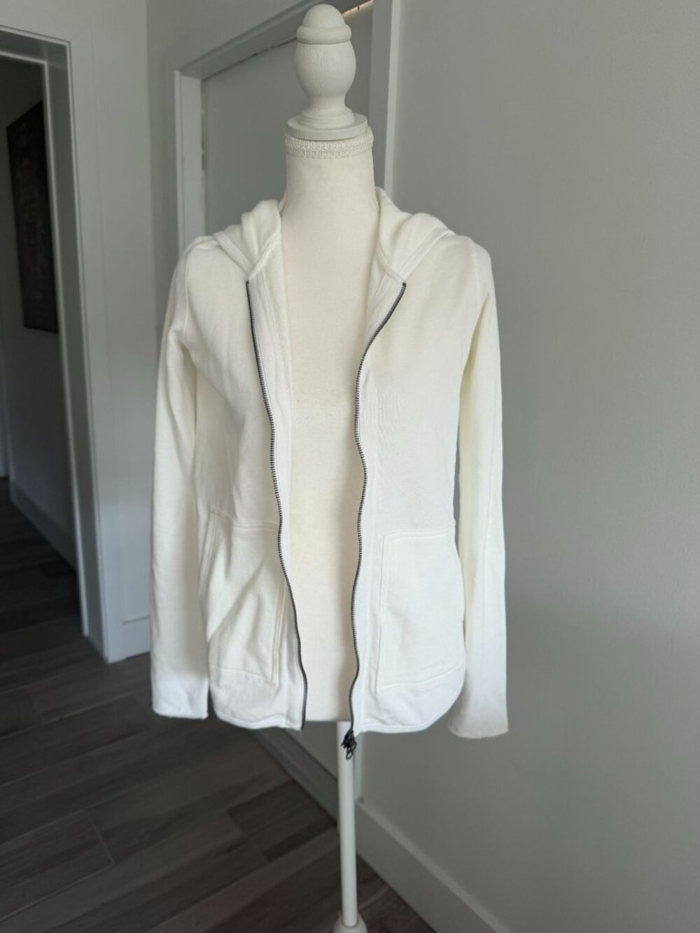 ATM White Front Zip Hoodie Size Small NEW NWT